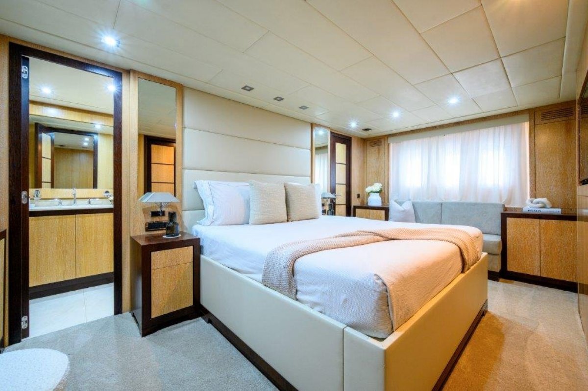 Mangusta 80 Sportsyacht photo 11