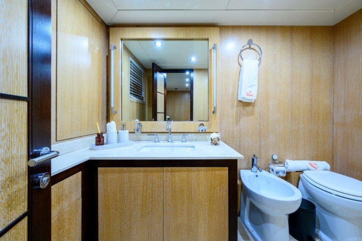 Mangusta 80 Sportsyacht photo 23