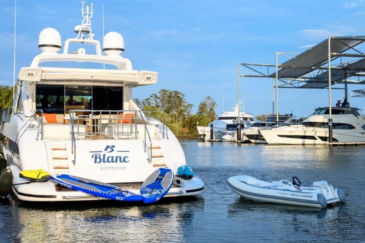 Mangusta 80 Sportsyacht photo 24