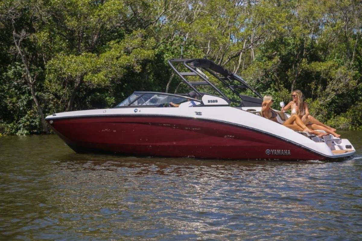 Yamaha Jet Boat 252S photo 3