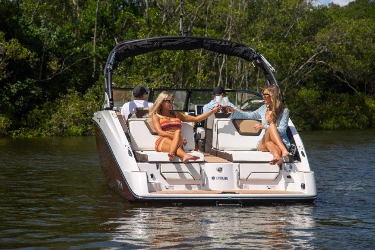 Yamaha Jet Boat 252S photo 6
